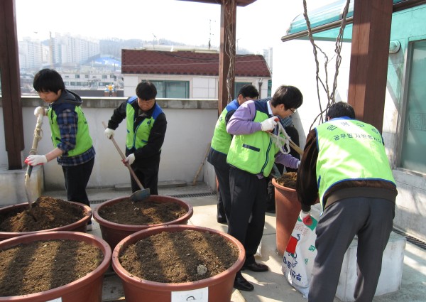 역촌동주민자치센터 공무원 자원봉사 이미지