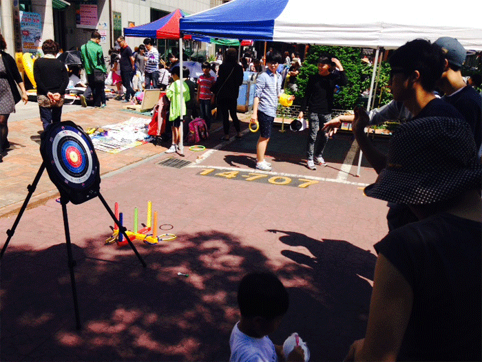 [노인사회활동지원] 우어목 - 2015년 2차 벼룩장터 참여 이미지