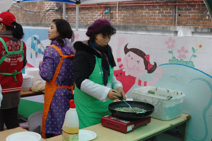 2015년 폼나게 뽐내는 청춘대축제 - 제 2축제 바자회 실시 이미지