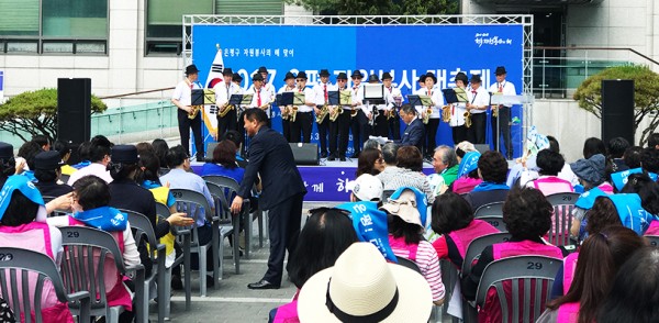 F697_110327221.jpg